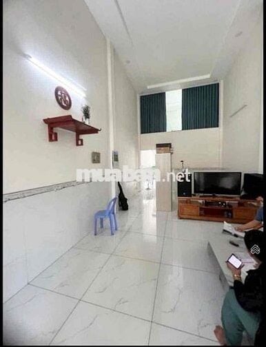 nhà nguyên căn 10 triệu / tháng Lô Tư BHHA Bình tân