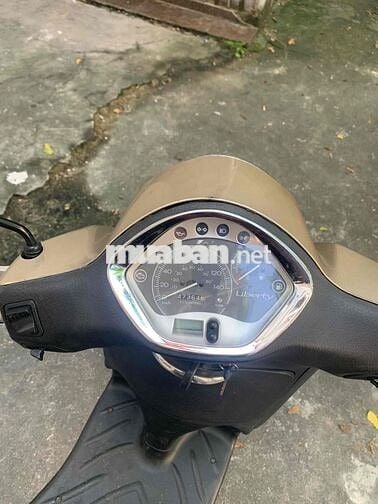 Xe Piaggio Liberty Việt Nam màu kaki