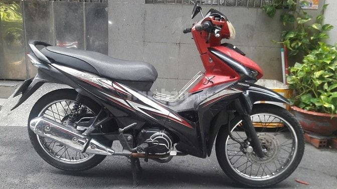 Xe máy nhà cần bán do không xài tới