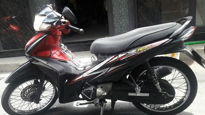 Xe máy nhà cần bán do không xài tới