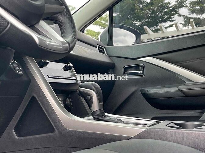 Mitsubishi Xpander 2024 Premium 1.5 AT - 29000 km