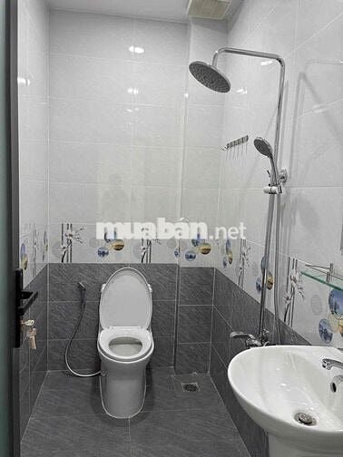 nhà chính chủ cần bán gấp đi định cư ngước ngoài