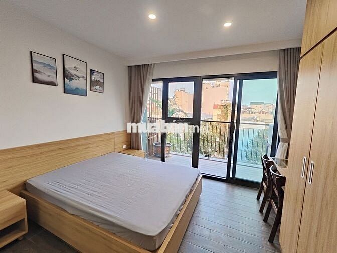 Ở luôn chính chủ cho thuê STUDIO + 1N1K 50m2, ô tô đỗ cửa, Đội Cấn