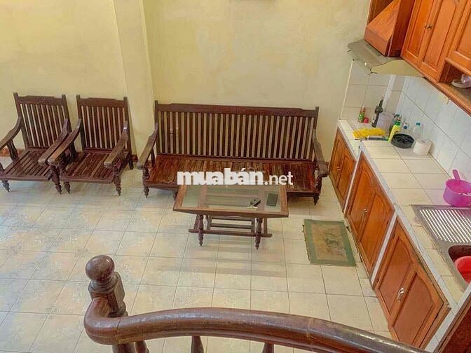 20/10 vào ở chính chủ cho thuê nguyên căn 4 tầng, ngã 3 tam trinh