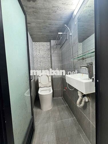 Trống lại Duplex rộng thoáng, Cửa sổ lớn, chính chủ ngay NTHX