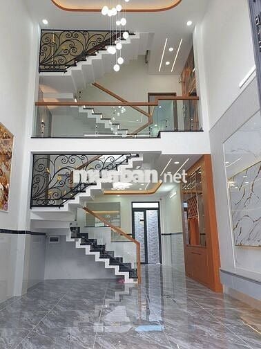 Bán gấp nhà 4,5mx17m mới xây dựng ấp 3 Xuân Thới Thượng, Hóc Môn
