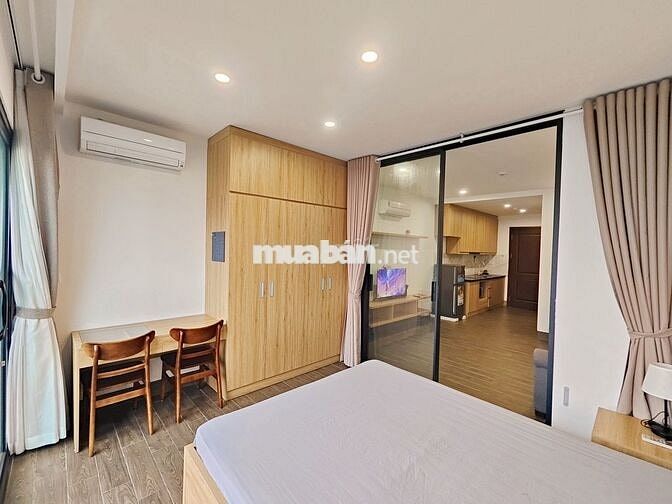 Ở luôn chính chủ cho thuê STUDIO + 1N1K 50m2, ô tô đỗ cửa, Đội Cấn