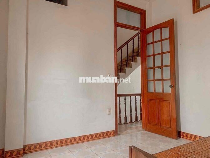 20/10 vào ở chính chủ cho thuê nguyên căn 4 tầng, ngã 3 tam trinh