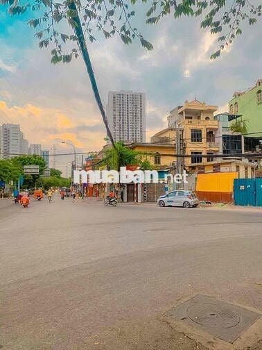 20/10 vào ở chính chủ cho thuê nguyên căn 4 tầng, ngã 3 tam trinh