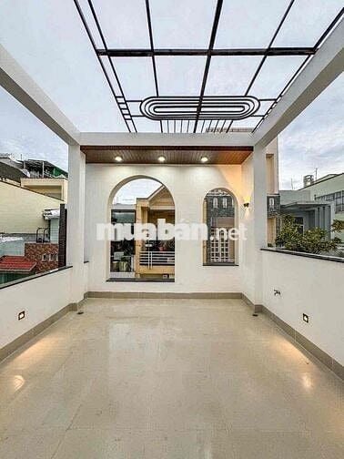 BÁN NHÀ GẦN ĐẠI HỌC KỸ THUẬT CẦN THƠ