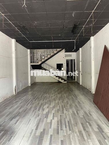 Cho thuê nhà nguyên căn mặt tiền 22 Âu Cơ – khu vực sầm uất