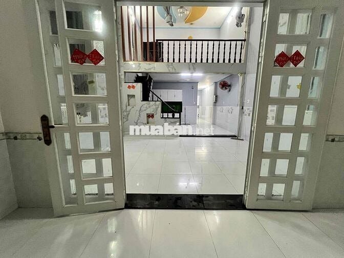 Nhà nguyên căn gần bv 512 3pn 4 toilet mặt tiền nhựa kinh doanh