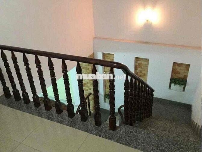 GẦN CHỢ HIỆP BÌNH NHÀ 5X19M CÁCH PHẠM VĂN ĐỒNG 200M 3PN 3WC Ở + VPCTY