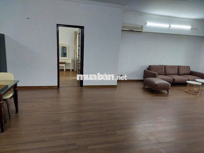 Cho thuê căn 4PN full đồ  Thành Công Tower 57 Láng Hạ giá 22.5 tr/thg