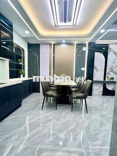 Nhà mới y hình chi cần xách Vali vô là ở