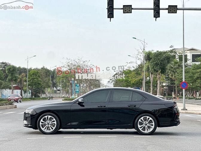 Vinfast lux a 2.0 bản base sản xuất 2022