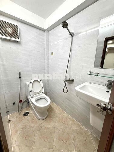 CHÍNH CHỦ CHO NỮ THUÊ CHDV CAO CẤP CÓ THANG MÁY - FULL NỘI THẤT TẠI TR