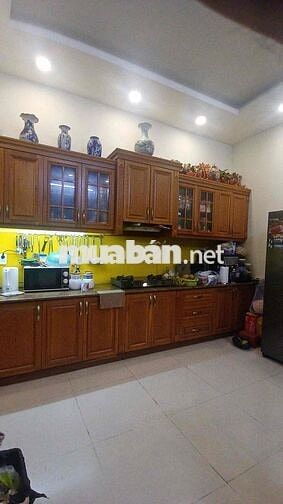 NHÀ MỚI SƠN SỬA 1T2L 5x22 GIÁ 35TR HẺM XE TẢI ĐỐI DIỆN VĂN LANG