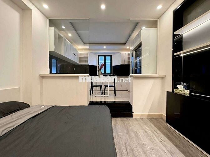 Căn Hộ Tách Bếp An Ninh Thang Máy Ngay Hai Bà Trưng