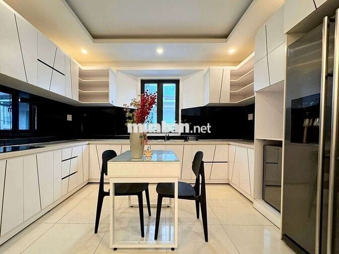Căn Hộ Tách Bếp An Ninh Thang Máy Ngay Hai Bà Trưng