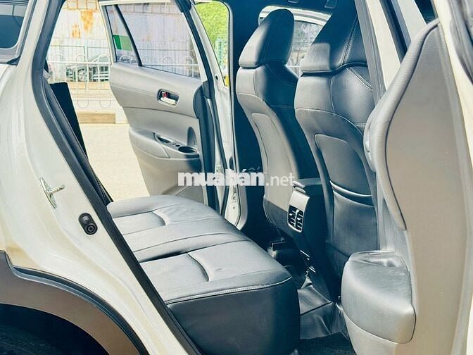 Toyota Corolla Cross 1.8G 2022 màu trắng
