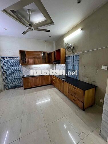 BÁN NHÀ MẶT TIỀN ĐƯỜNG HỒNG LẠC KẾ BÊN LẠC LONG QUÂN 3,8x19 5TẦNG 5PN,