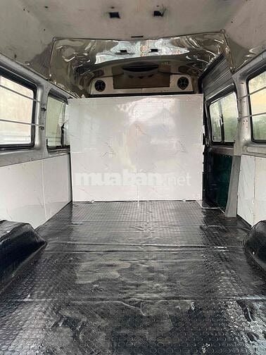 Ford Transit 2009 Van 2.4L - 123 km
