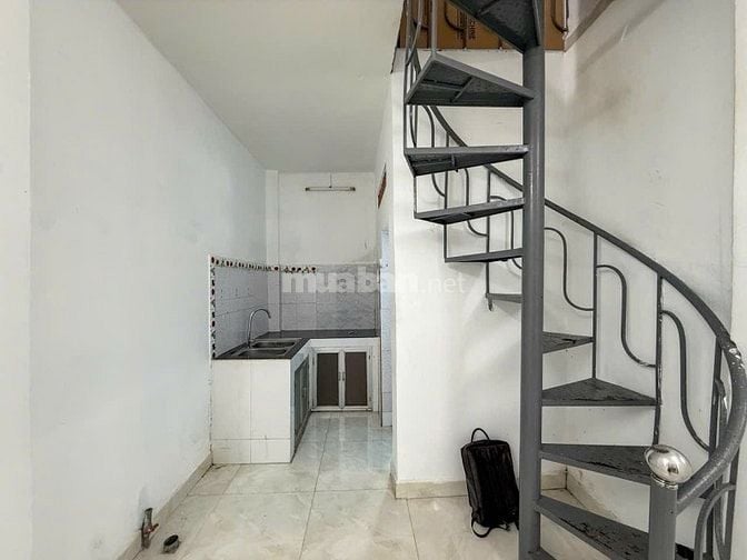 Bán nhà Trần Quang Diêu Q.3 - 23,5m2 - hẻm trước nhà 4m - 4,35 tỉ