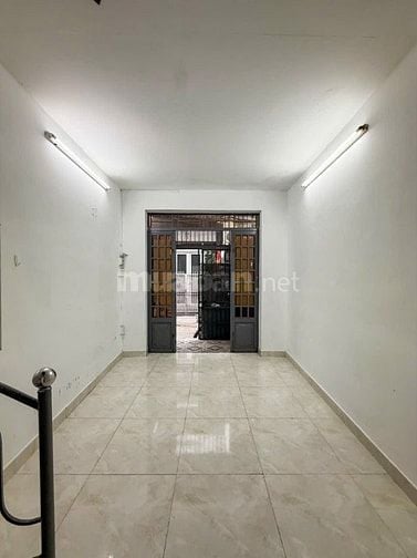 Bán nhà Trần Quang Diêu Q.3 - 23,5m2 - hẻm trước nhà 4m - 4,35 tỉ