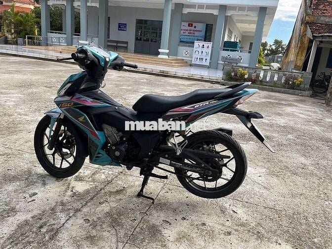 Cần tiền đi châu âu bán Xe tay côn đi uống cà phê