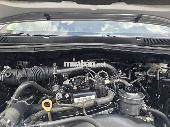 Toyota Innova 2.0G 2018 - 76000km