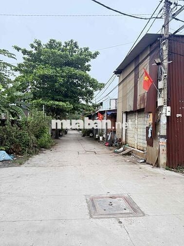 cho thuê kho 95m2 giá 5tr ngay ngã tư 4 mặt tiền chính chủ k trung gia
