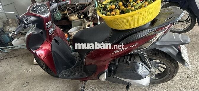 Xe SH mode , đăng ký  2023, màu đỏ đen, mới 95%