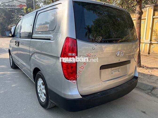 Hyundai Grand Starex Van 2.4 MT 2015