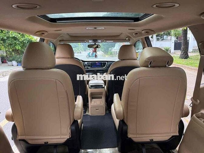 Kia Sedona 2018 2.2 DATH - 86000 km