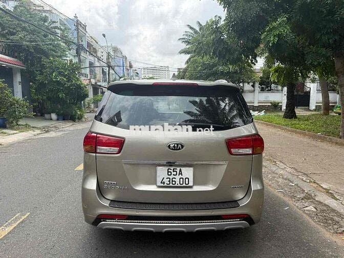 Kia Sedona 2018 2.2 DATH - 86000 km