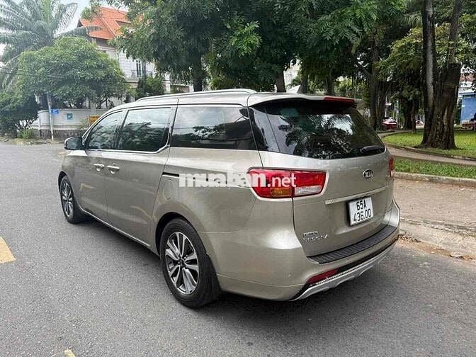 Kia Sedona 2018 2.2 DATH - 86000 km