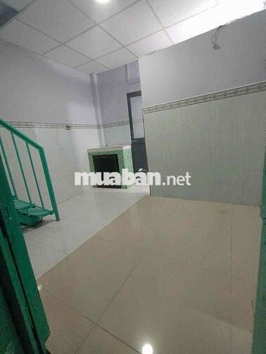 Cho Thuê Nhà Nhỏ 2 Tầng Giá Rẻ Hẻm Đoàn Văn Bơ Quận 4
