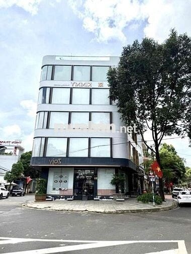 Toà nhà góc 3 mặt tiền cho thuê: