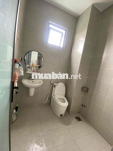 phòng trọ mới đẹp rộng rãi có thang máy vân tay