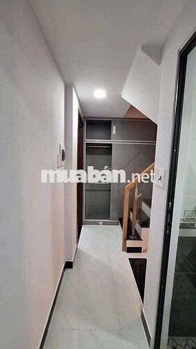 NHÀ MỚI ĐẸP 3 TẦNG HOÀI THANH QUẬN 8
Hiếm có 5PN Sân rộng trước nhà