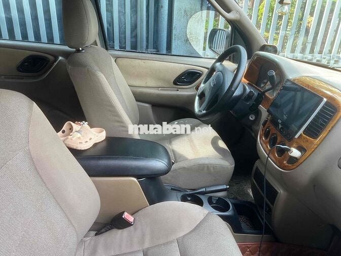 Ford Escape 2004 XLT 3.0 AT - 160000 km