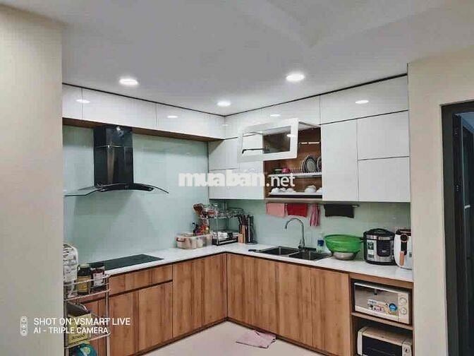 New SaiGon(HAGL3) cho thuê 3pn-121m2.Giá 12tr