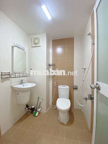 Chính chủ cho thuê phòng ngã tư Thành Thái