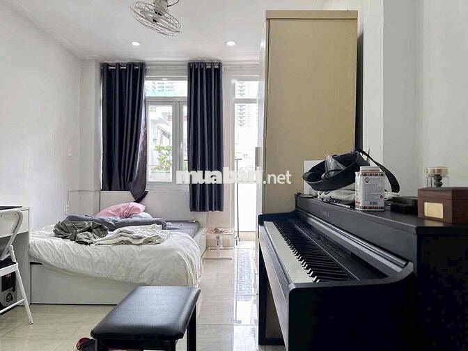 phòng cho thuê ban công thoáng máy giặt riêng ngay Quận 10 DH Hoa Sen
