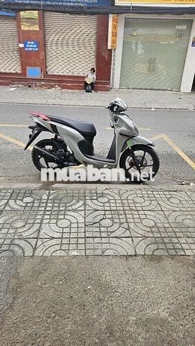 Xe vision 2025 mới mua cần bán chính chủ