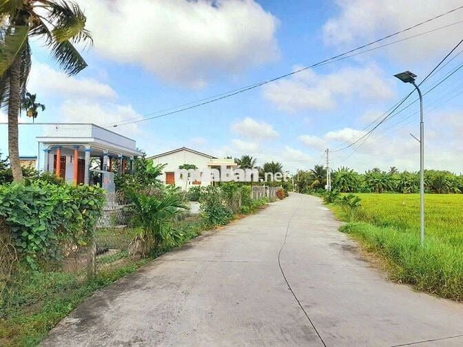 Hàng ngộp, 1080m2 đất thổ đường xe tải tránh nhau chỉ 1.65 tỷ