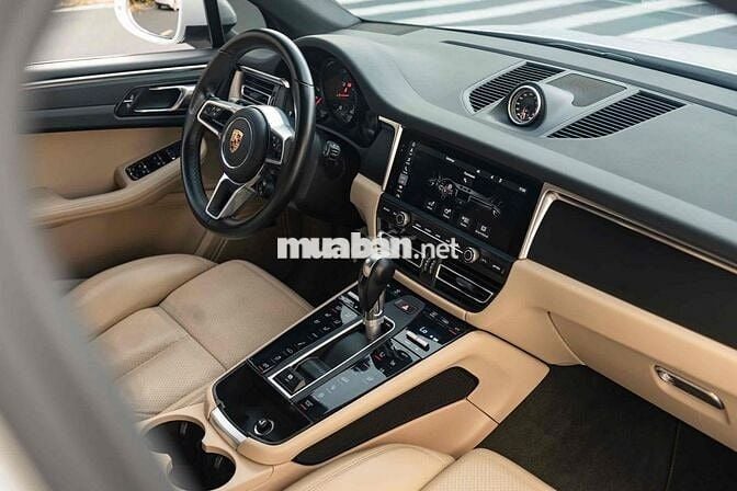 Porsche Macan Model 2021 - Trắng Be