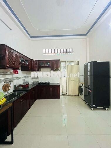 CHO THUÊ NHÀ 2 LẦU 4PN KDC XÂY DỰNG GIÁP NAM LONG SẴN NỘI THẤT 10TR