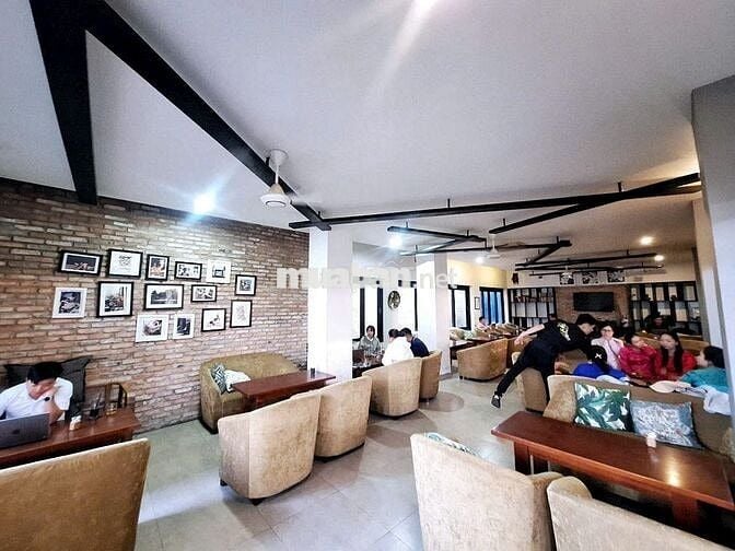Chính chủ cho thuê Quán Cafe sân vườn - Cơm văn phòng diện tích lớn